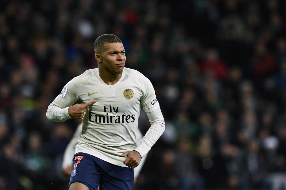 为何AI在物理世界走得更慢？世界经济论坛AI专家这么说